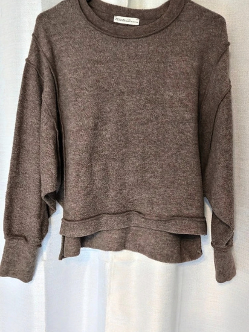 ZENANA Brown Crewneck Sweatshirt Size Small/Medium Like New